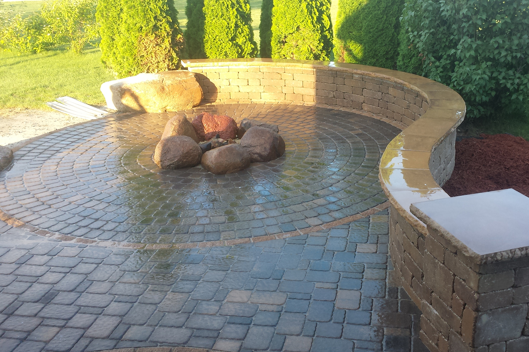 Design And Landscaping Serving Waterloo Cedar Falls Iowa